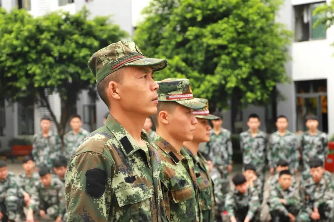 重庆万通:金秋九月,万通军训进行时