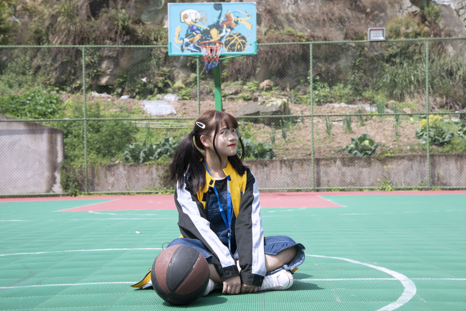 女生学汽修专业好吗?坚持你所热爱的 你会获得加倍回报