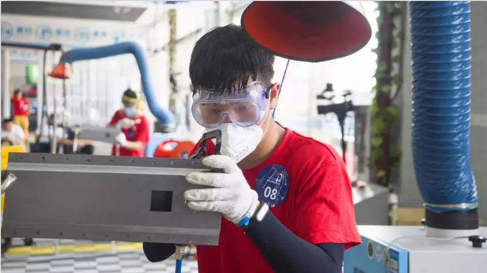 技能成就未来:第45届世界技能大赛上中国代表队荣登榜首