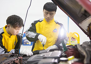 亚美am8登录入口汽车学校教学模式
