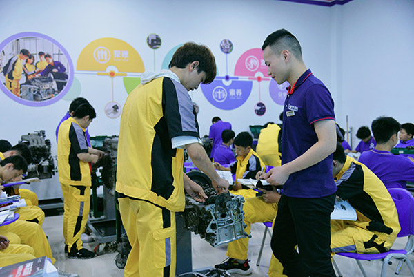 新生故事丨转学来到重庆万通，选择比努力更重要