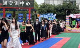 重庆万通2022级成人典礼盛大举行