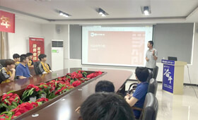 校园招聘会 | 企业送岗进校，助力学子通往职场