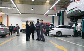 重庆万通走进企业回访毕业学子