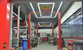 回访暖人心 服务伴成长 —— 重庆万通深入途虎养车心系学子发展