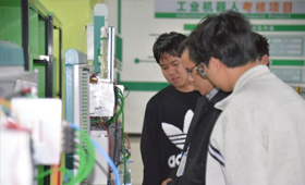 企业招人变了：比起学历，他们会抢这类职校生！