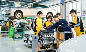 车越来越多，人越来越少！汽修行业“用工荒”，正是入行好时机！