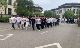 淬炼意志品质 铸就技能人生｜重庆万通职业学校2026级新生军训纪实