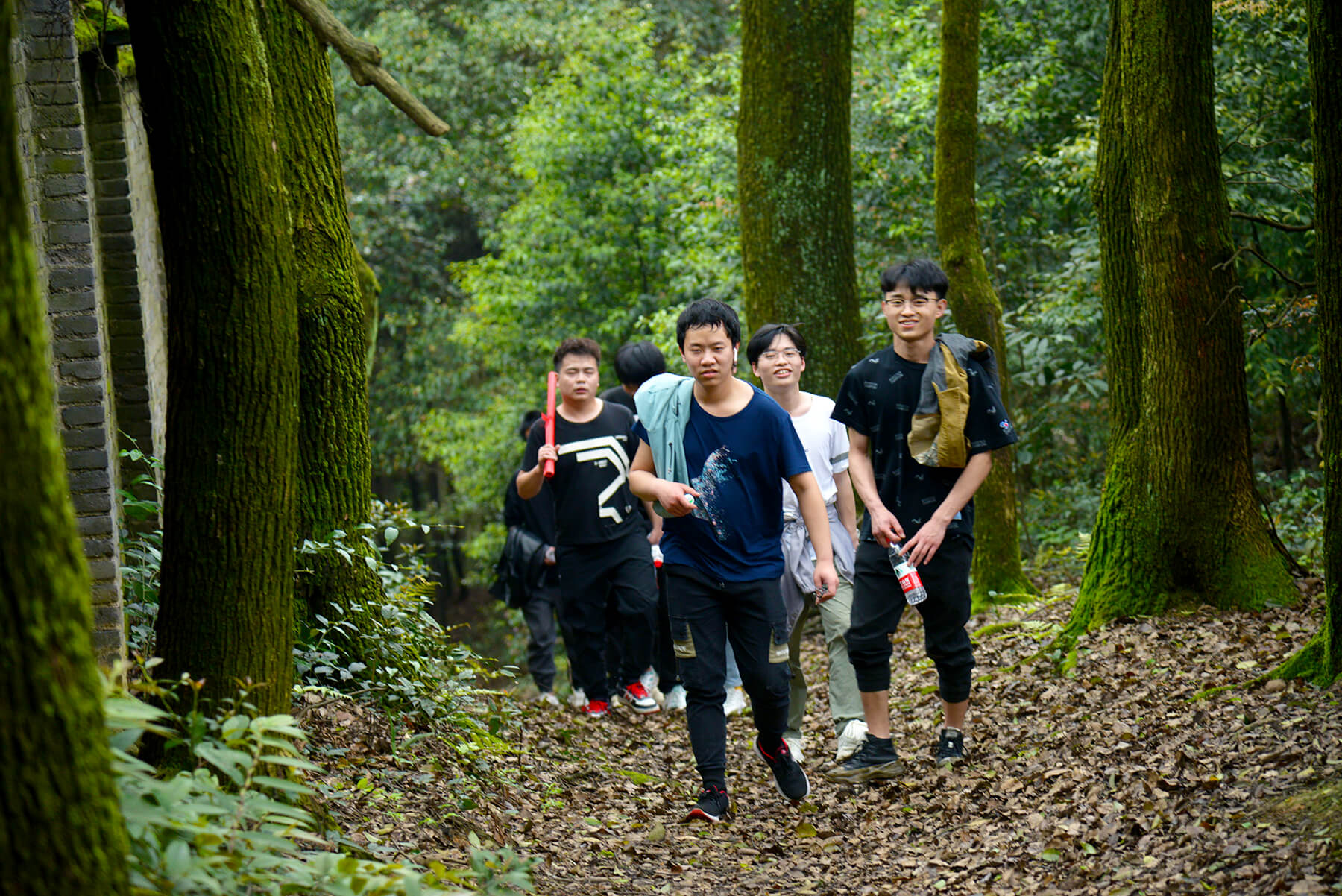 万通学子缙云山春游