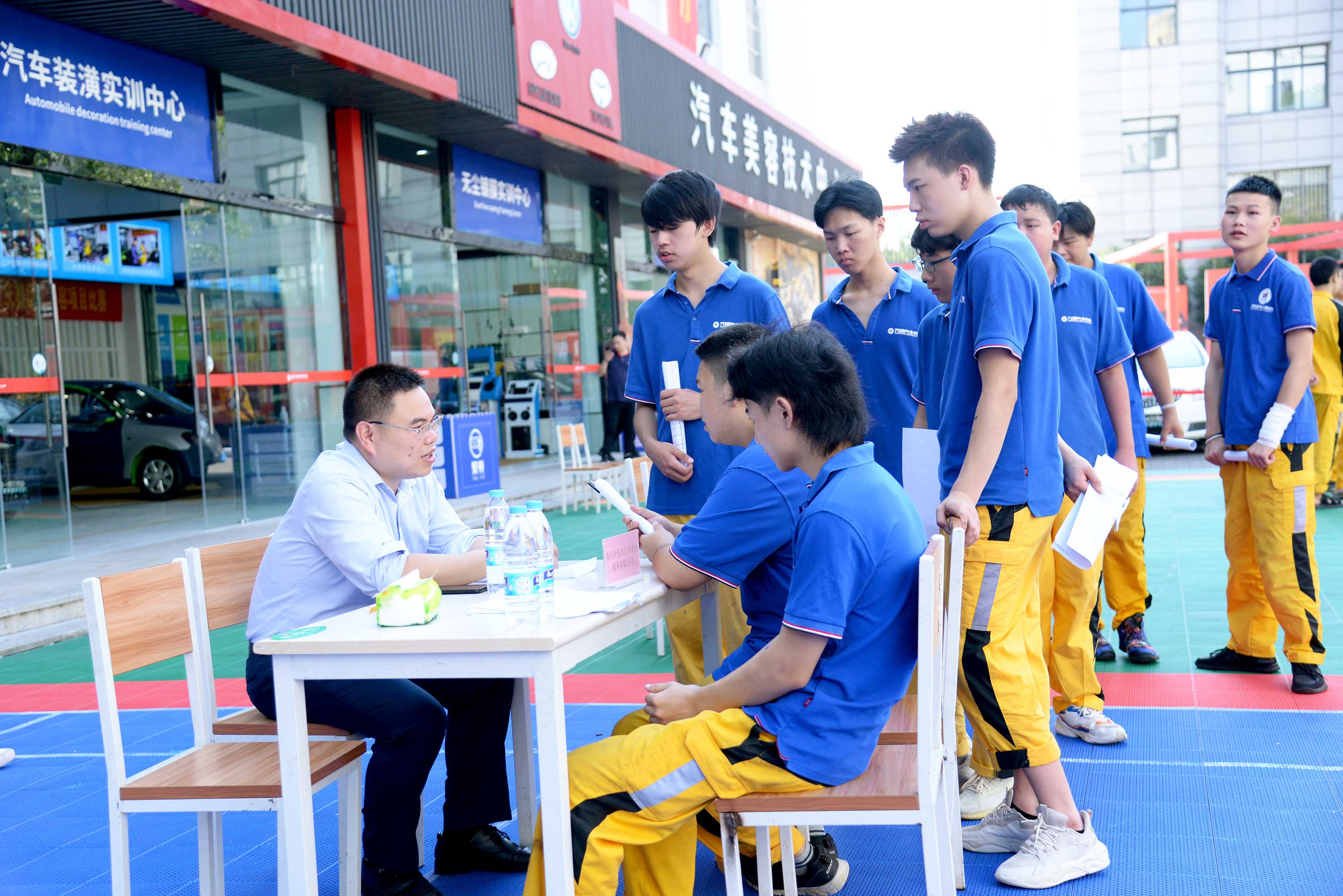 夏秋季人才订制预选会