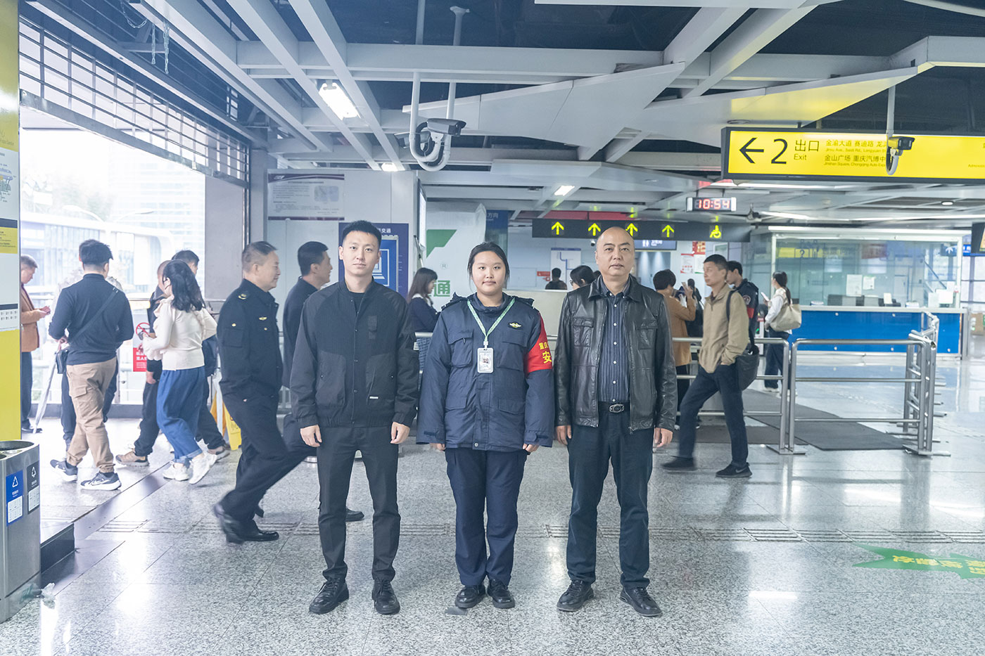 重庆万通回访城轨毕业学子