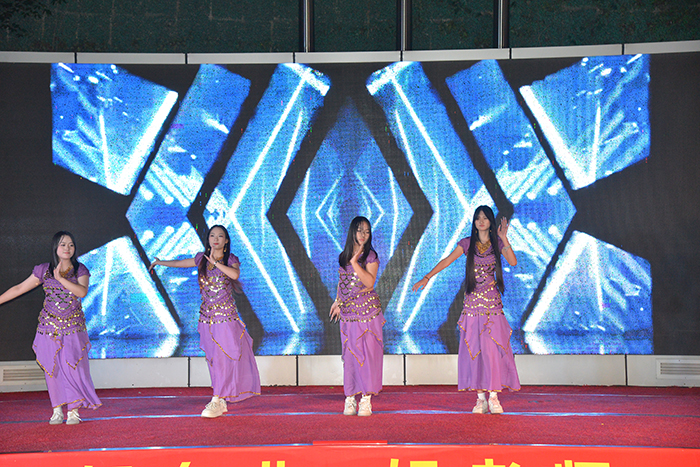 2025重庆万通职业学校国庆晚会