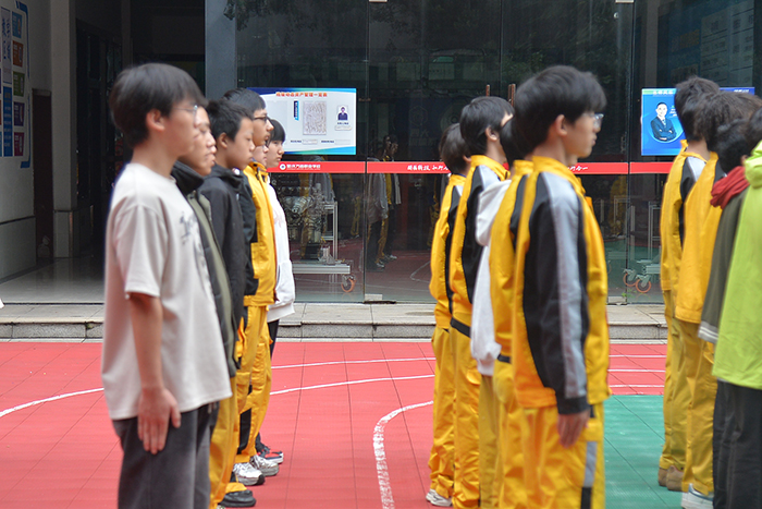 重庆万通职业学校2025年秋季军训表彰