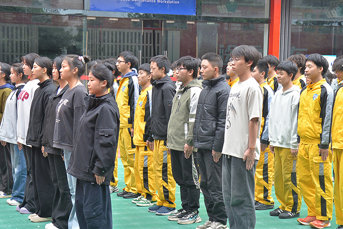 重庆万通职业学校2025年秋季军训表彰